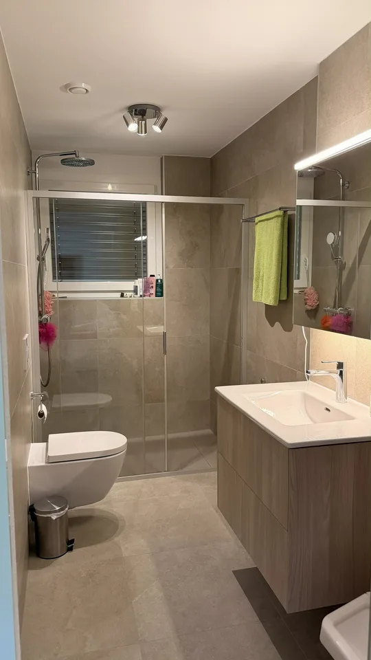 Moderne Reihenhaus-Villa 5.5 Zimmer (2025), eigener Garten, superbe Aussicht, Garage mit direktem Zugang – Foto 8 von 19