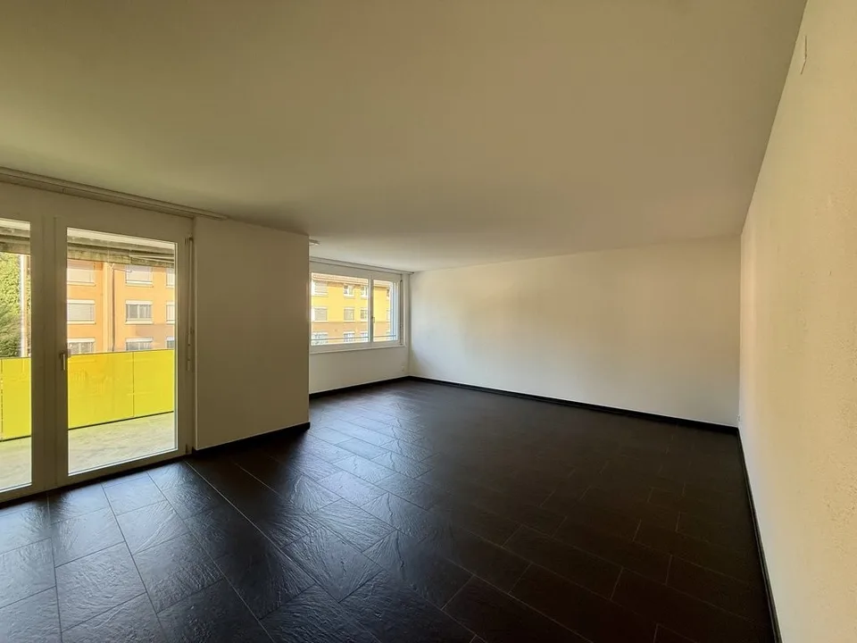 Appartamento moderno di 3,5 locali in campagna e yet vicino alla città!