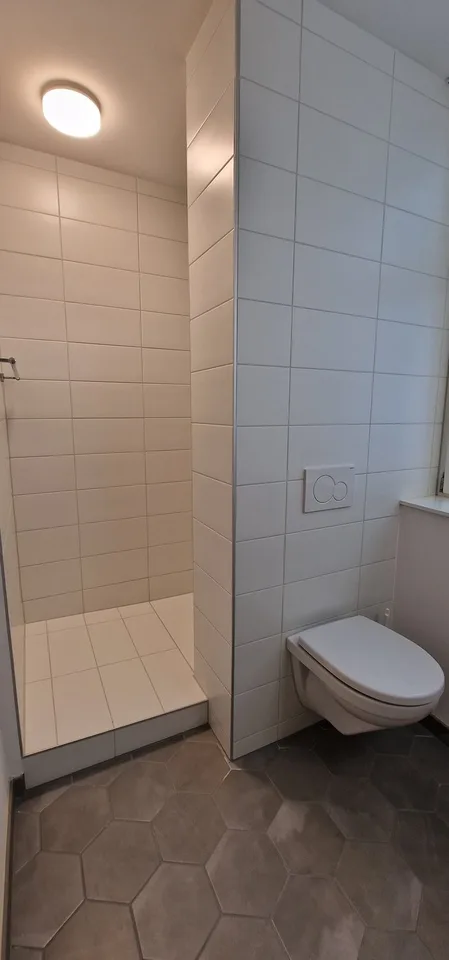 teilsaniertes Altstadtbijou / 2. Stock mit Lift