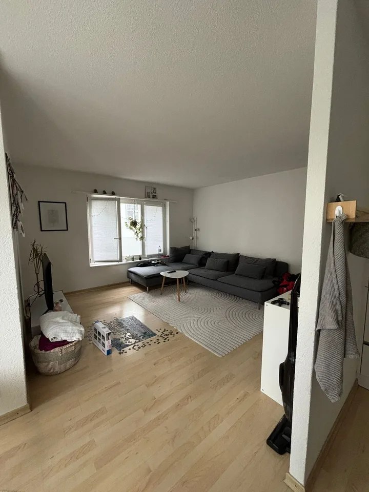 Helle 2.0-Zimmerwohnung mit Erker