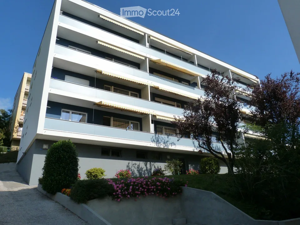 Appartement 3.5 pièces rénové avec balcon à Hauterive NE
