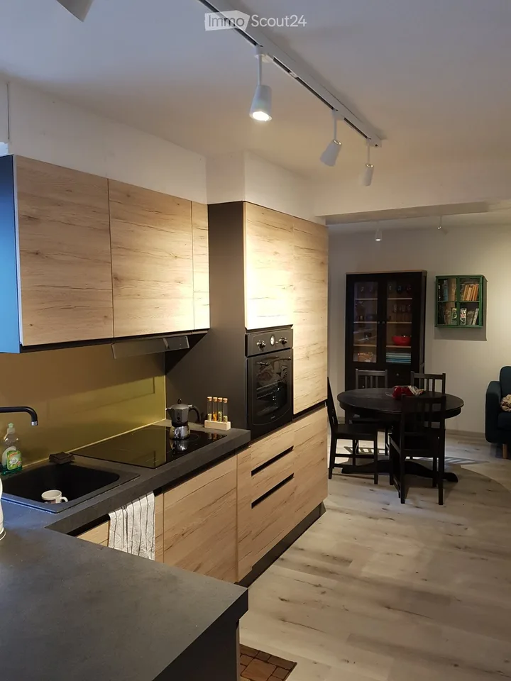 Casa in zona alla Riva, vicina al centro di Biasca