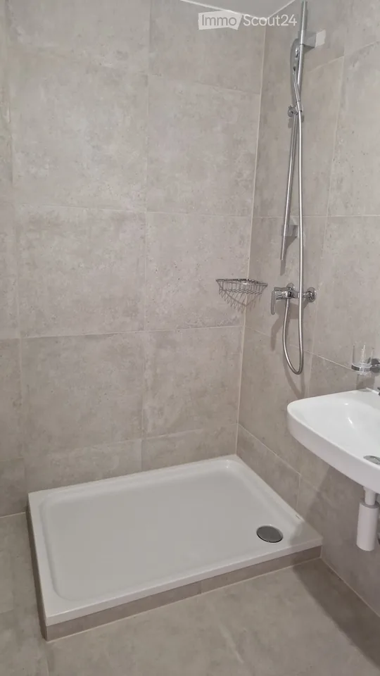 Tout neuf appartement 2 1/2 a louer