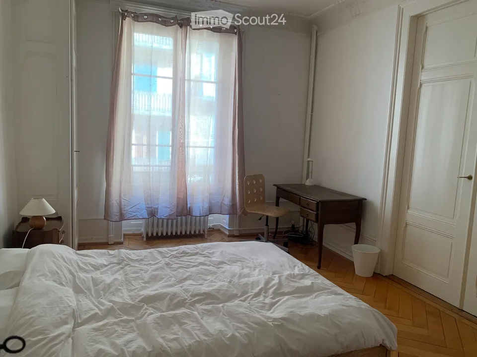 Chambre à louer aux Eaux-vives