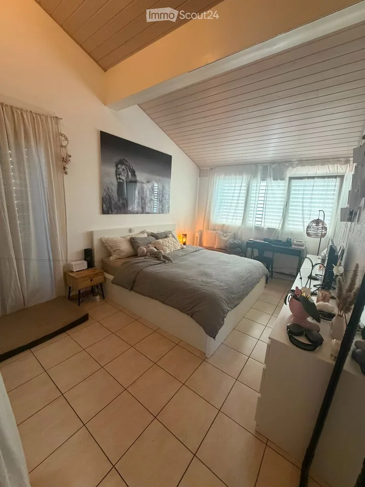 Apartment with 3.5 rooms, terrace and balcony