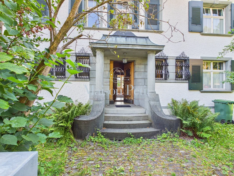 Historische 12.5-Zimmer-Villa mit grandiosem Entwicklungspotential