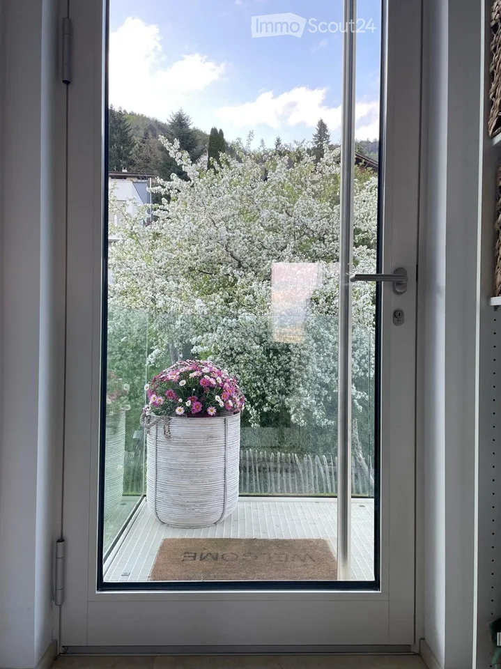 Appartement moderne de 2 pièces au dernier étage avec une vue splendide à Rebstein