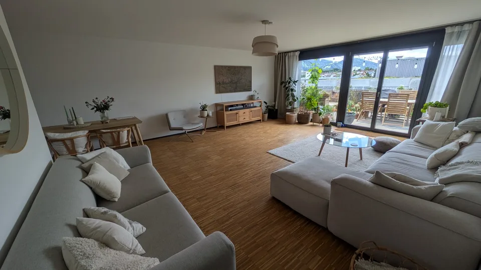 (Octobre limité) Appartement stylé de 4,5 pièces (124m²) avec grande terrasse Pilatus à Lucerne Nord