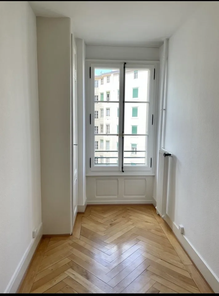 Room to share in 2 bedroom apartment