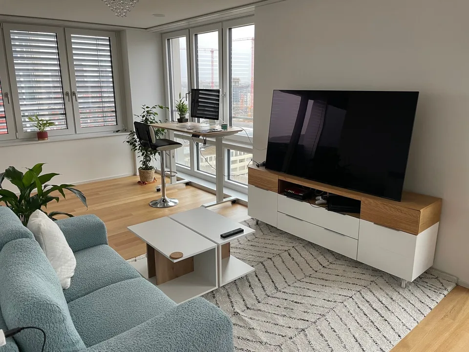 2.5 Zimmer exklusive im LetziTurm, möbiliert