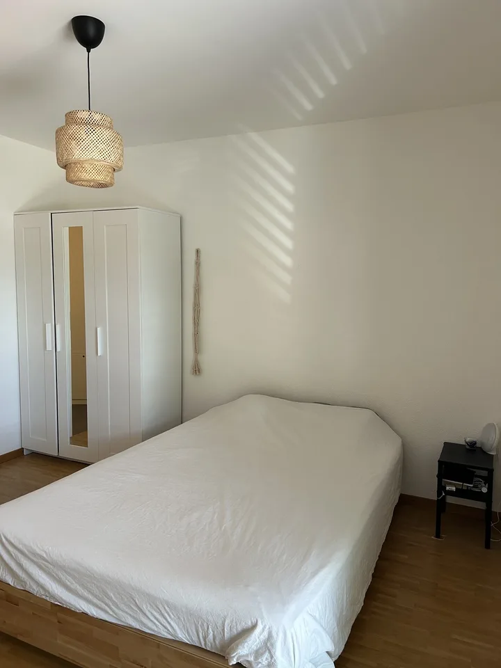 Zimmer mit eigenem Badezimmer nahe EPFL/UNIL