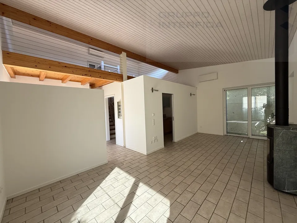 CASA INDIPENDENTE CON GIARDINO