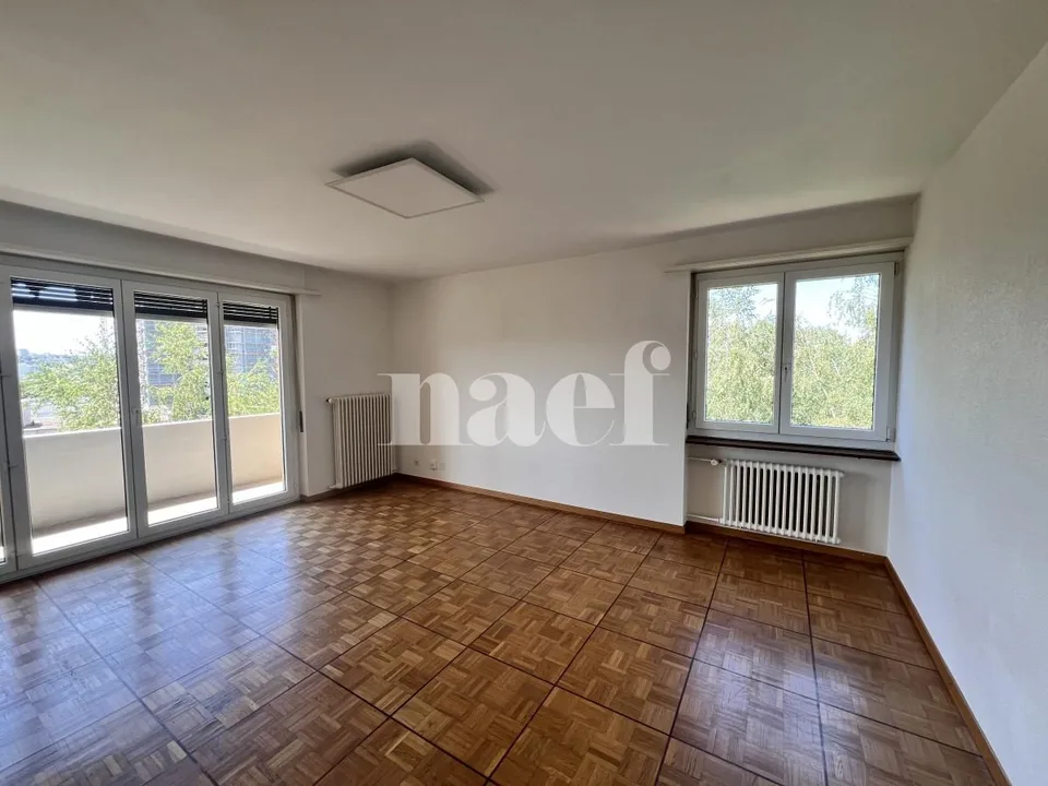 Chaleureux logement de 4 pièces au troisième étage à Fribourg !