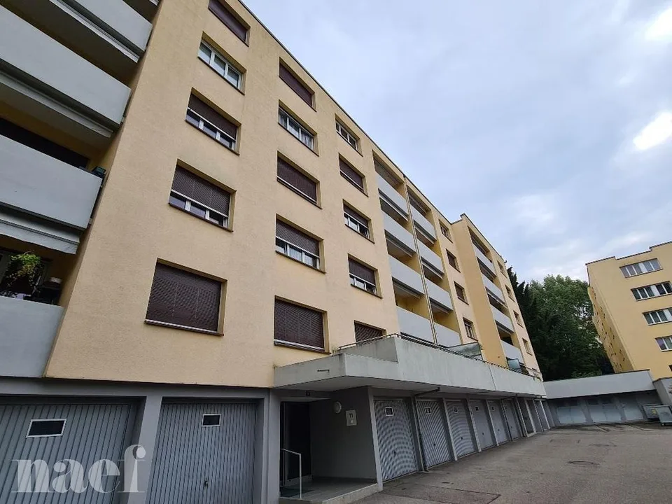 Chaleureux logement de 4 pièces au troisième étage à Fribourg !