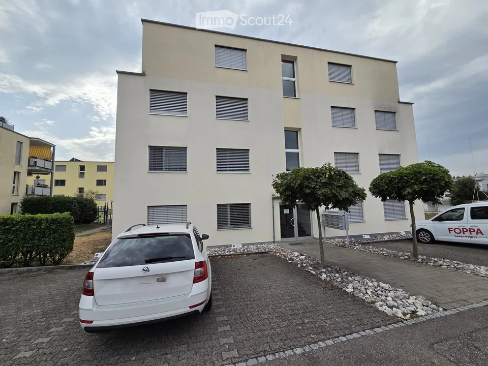 Gemütliche 4.5 Zimmer Wohnung in Hausen