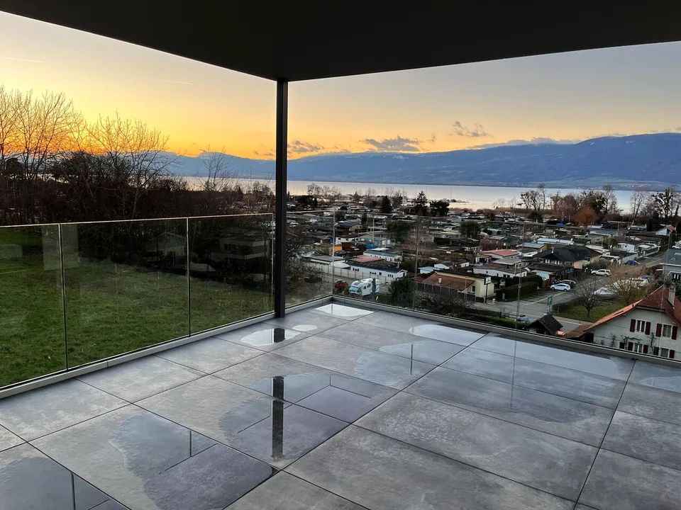 Schönes 3.5-Zimmer-Apartment in Cheyres mit atemberaubendem Blick auf den See