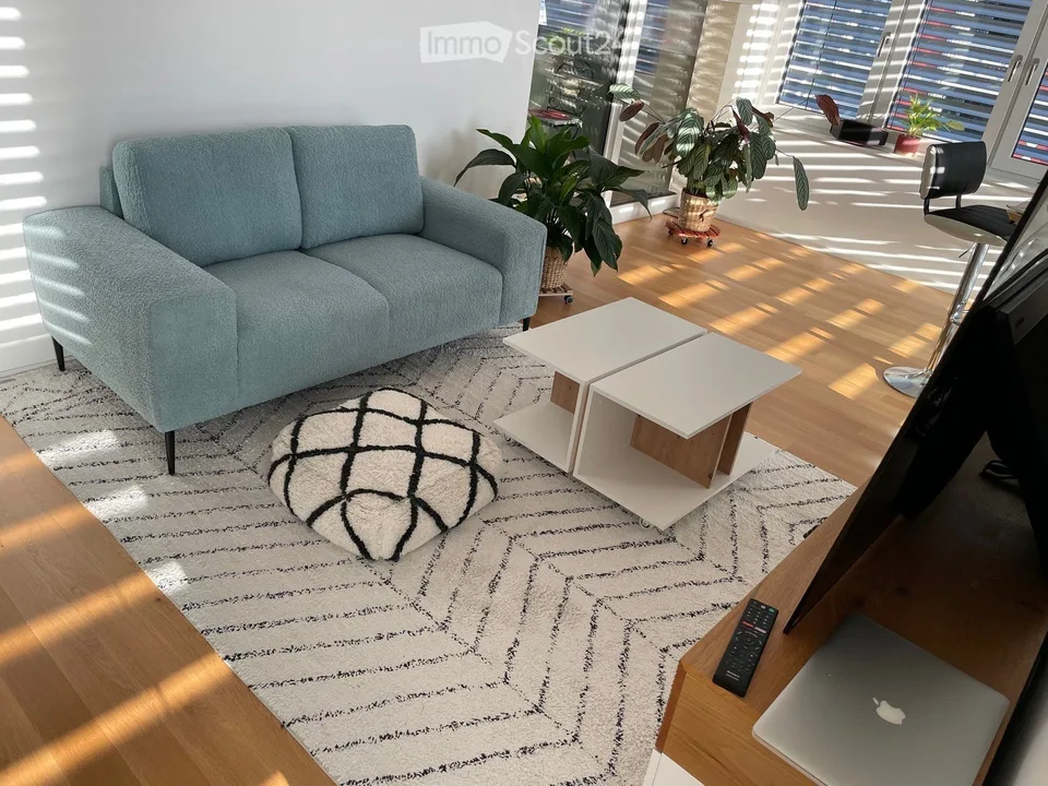 2.5 Zimmer exklusive möbilierte Wohnung im LetziTurm