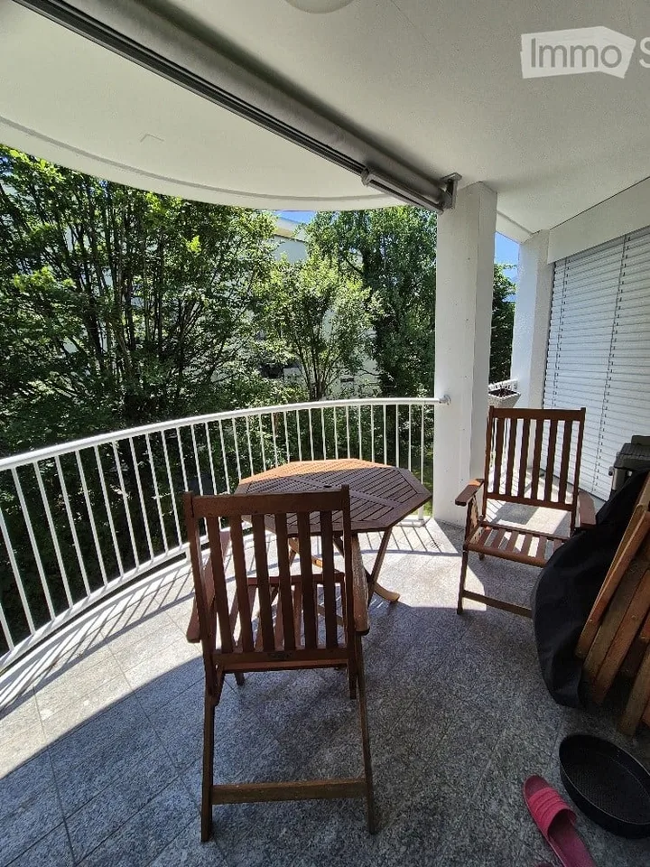 Charmant appartement de 3,5 pièces au dernier étage sur Landenbergstrasse à Lucerne - Location pour 2 ans