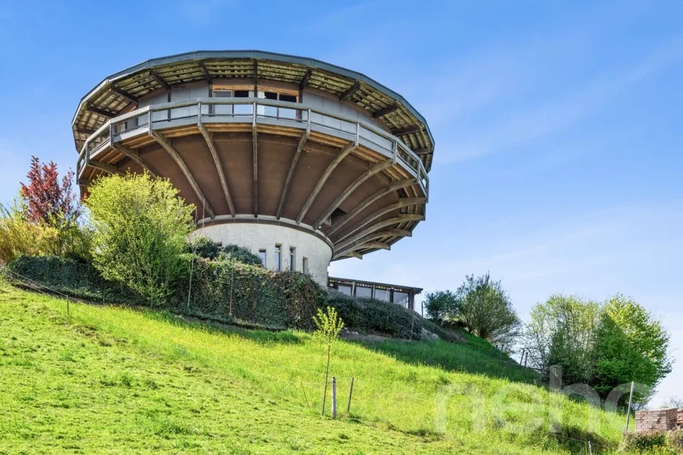 Habiter une maison ronde. Architecture, nature et calme à Neuheim