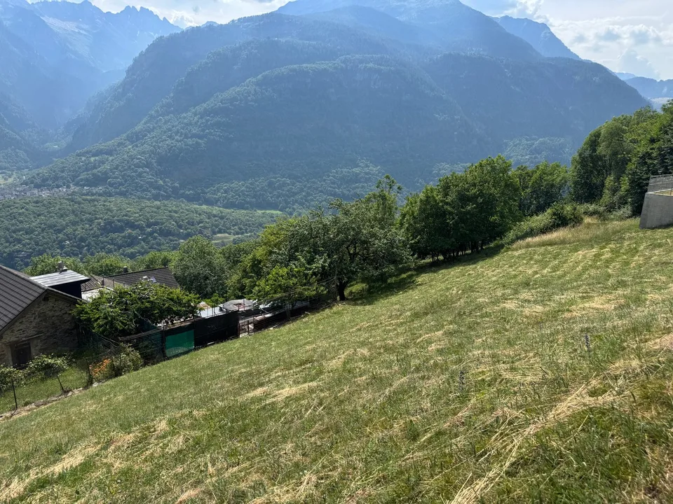 Bauland in ruhiger Lage von Anzonico – 1'188 m² mit schöner Aussicht