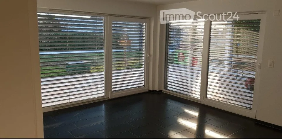 Schöne und helle 2 Zimmer-Parterre-Wohnung auf dem Land