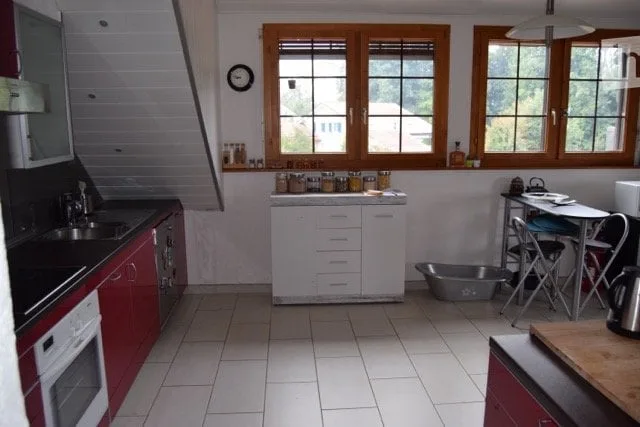 Beautiful 3.5-room apartment with character in Attalens