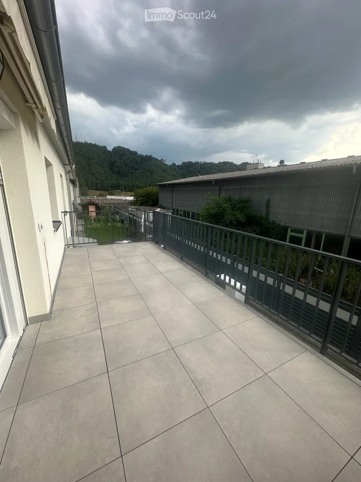Apartment 5.5 rooms fully renovated for rent