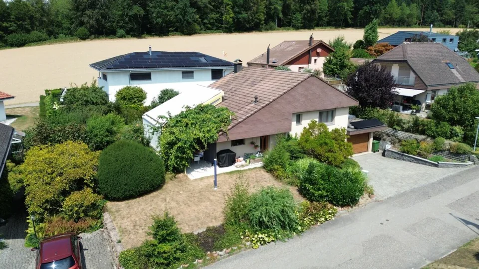 Charmantes 4.5 Zimmer Einfamilienhaus mit liebevoll gestaltetem Garten