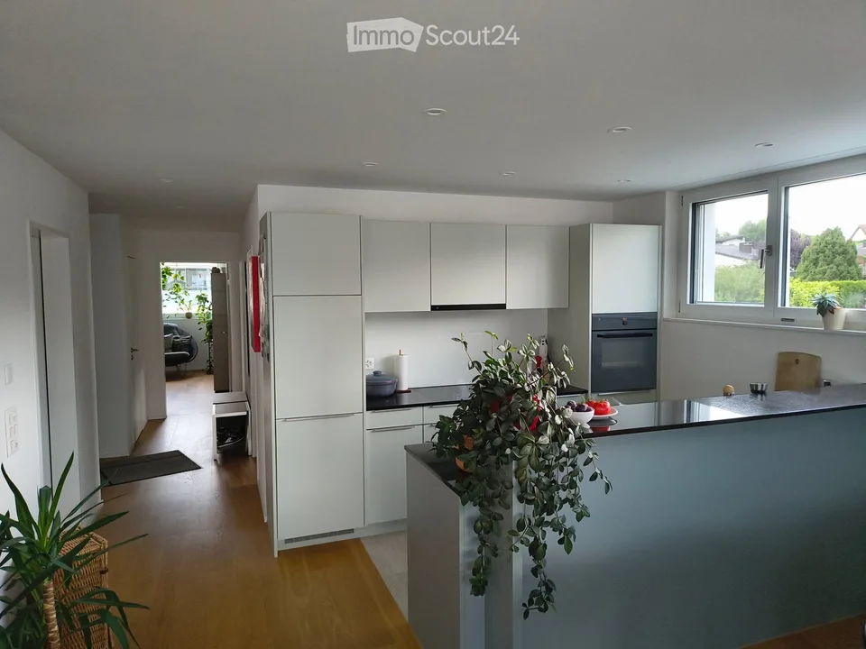 Attraktive 3.5‑Zimmer‑Wohnung in Kastanienbaum – Nachmieter per 01.11.2026 gesucht