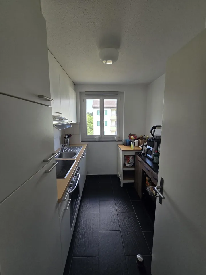 Nachmieter für helle 3 Zimmer Wohnung gesucht.