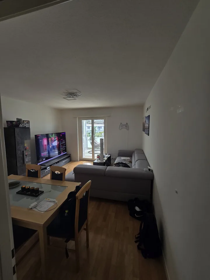 Nachmieter für helle 3 Zimmer Wohnung gesucht.