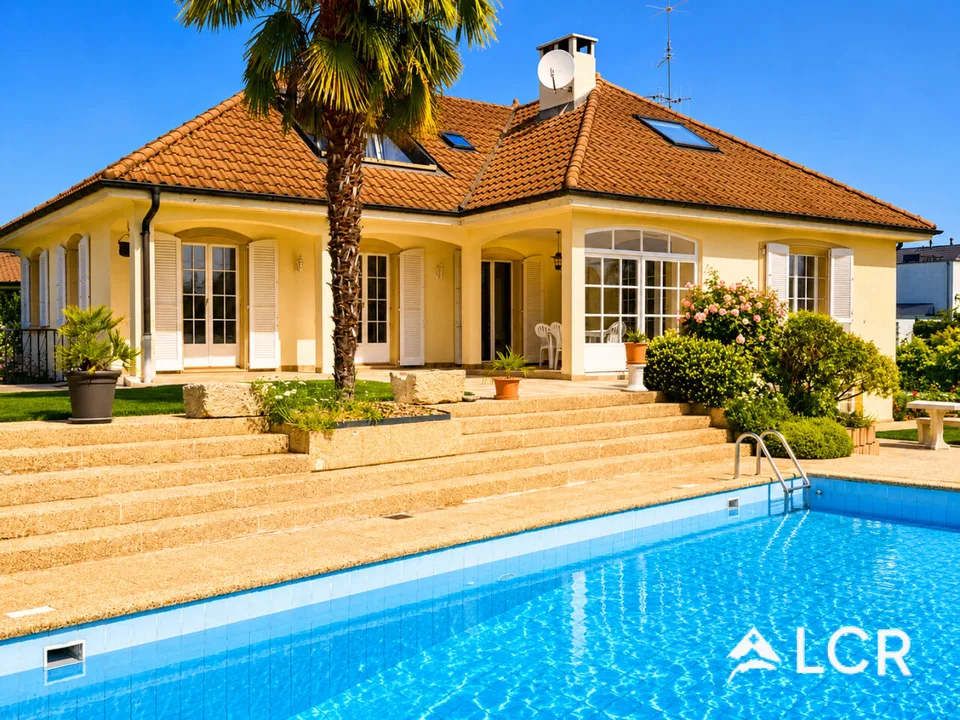 Magnifique maison familiale 8,5p / Jardin avec piscine et appartement indépendant