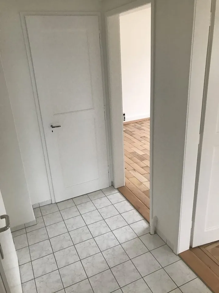 Appartement pratique de 2 pièces dans le quartier de Hohmad
