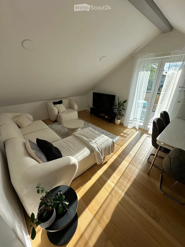 Charmante 4.5-Zimmer-Dachgeschosswohnung an der Sankt Georgen-Strasse in St. Gallen