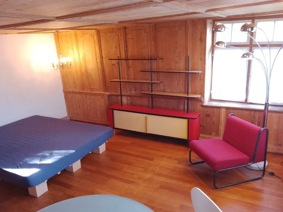 18.5 m2 möbliertes Zimmer  BUBIKON