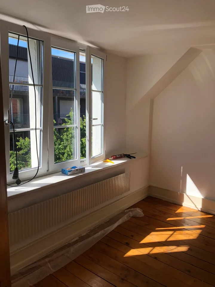 Appartement mansardé charmant dans un immeuble ancien calme