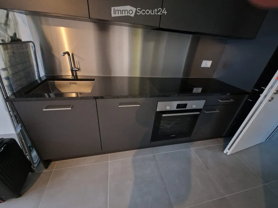 Appartamento nuovo (non ammobiliato) 1,5 locali (spese incluse) a Conthey – disponibile immediatamente