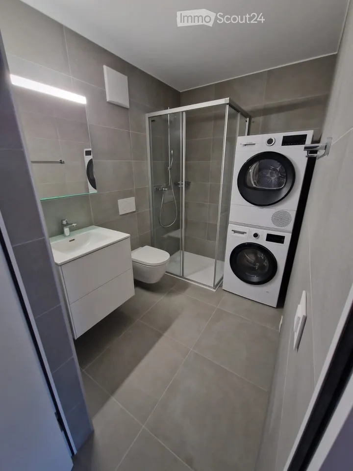 Appartamento nuovo (non ammobiliato) 1,5 locali (spese incluse) a Conthey – disponibile immediatamente