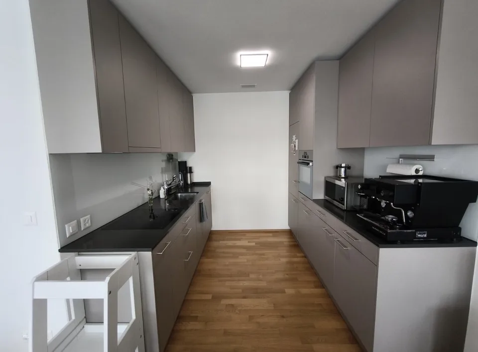 Schönes Zimmer mit Blick ins Grüne