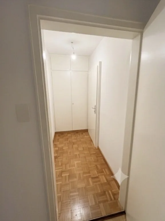 Appartement 1 pièce spacieux et moderne avec cuisine séparée à Bâle