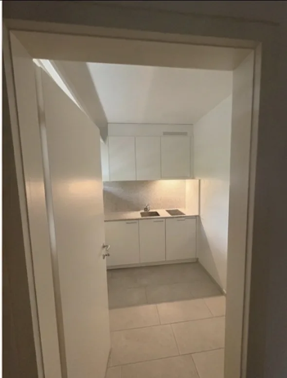 Appartement 1 pièce spacieux et moderne avec cuisine séparée à Bâle