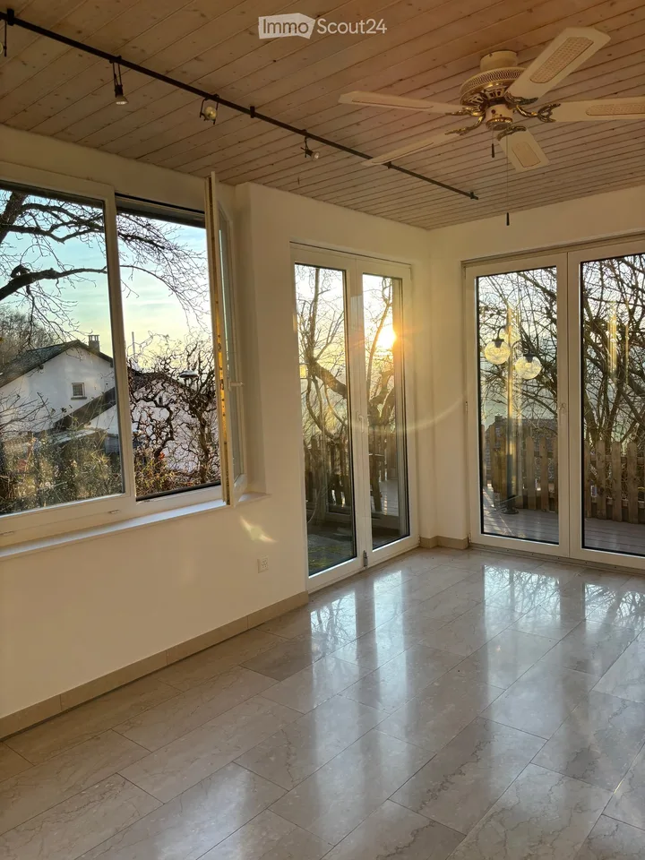 Appartement de rêve de 5,5 pièces avec jardin d'hiver et grande terrasse