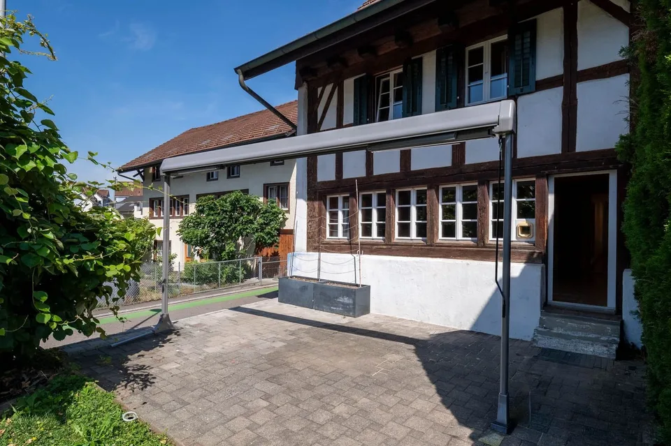 Historic Living on the Edge of the Village