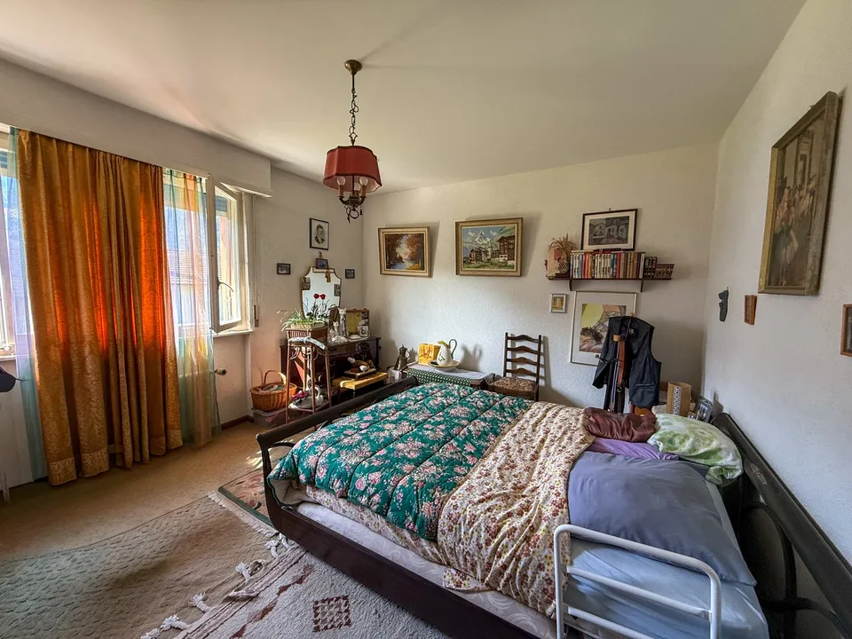 RISERVATO - Villa con grande potenziale di ristrutturazione o ricostruzione (3 ville) su grande terreno – foto 10 di 10