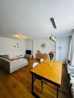 Charmant appartement avec terrasse – 2.5 pièces