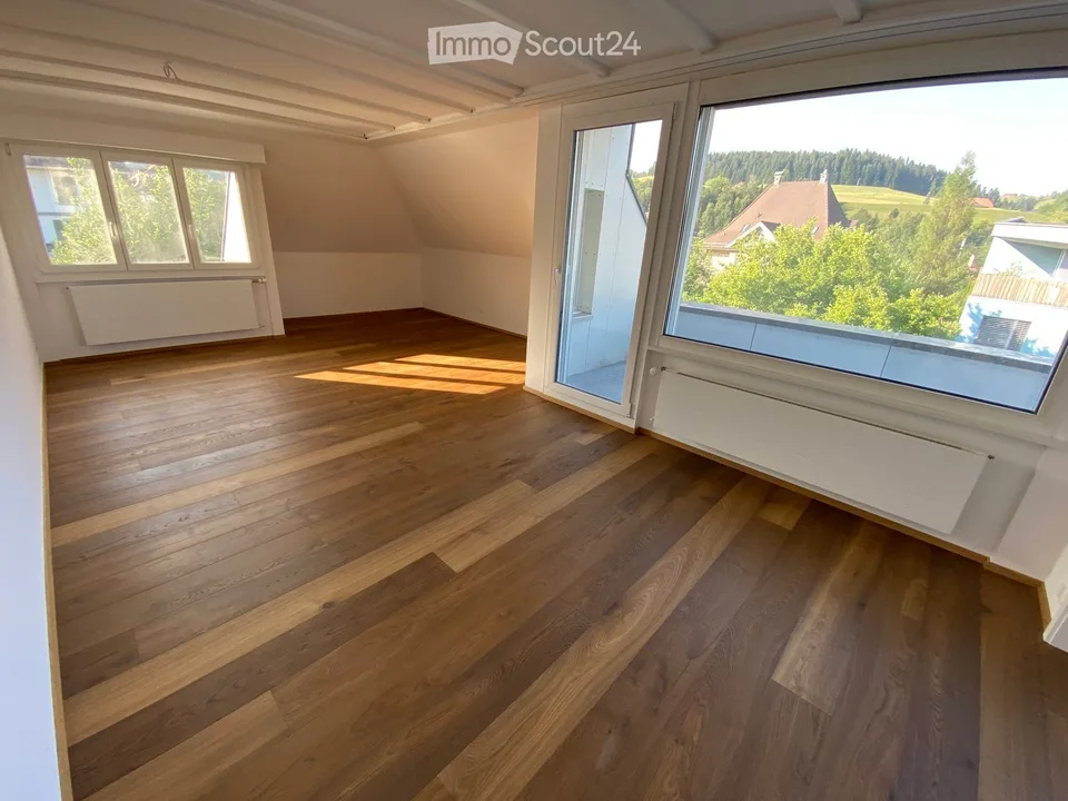 Appartement lumineux 2.5 pièces avec balcon et belle vue à Langnau im Emmental