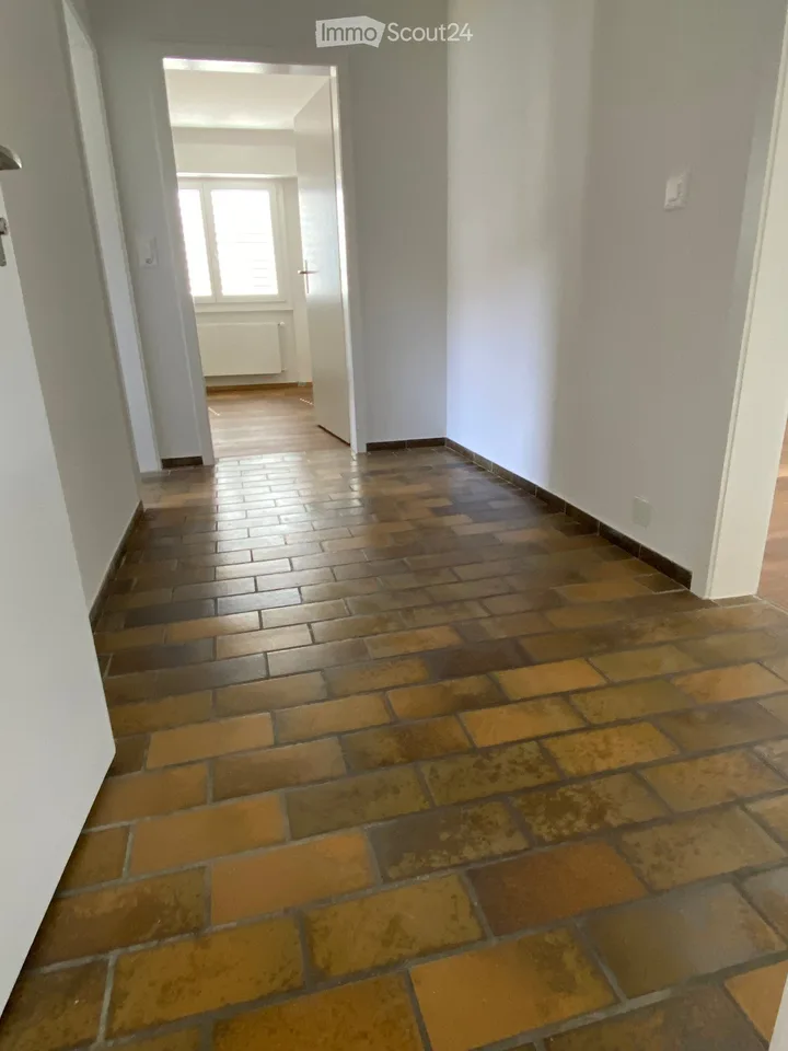 Appartement lumineux 2.5 pièces avec balcon et belle vue à Langnau im Emmental