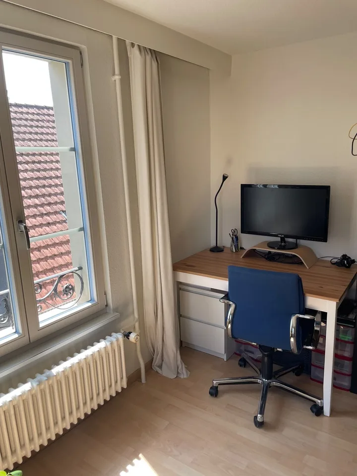 Furnished room for sublet in the old town of Lucerne (September to mid/late December)