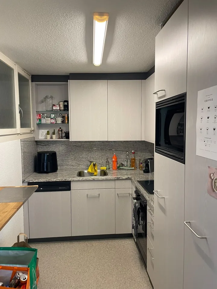 Furnished room for sublet in the old town of Lucerne (September to mid/late December)