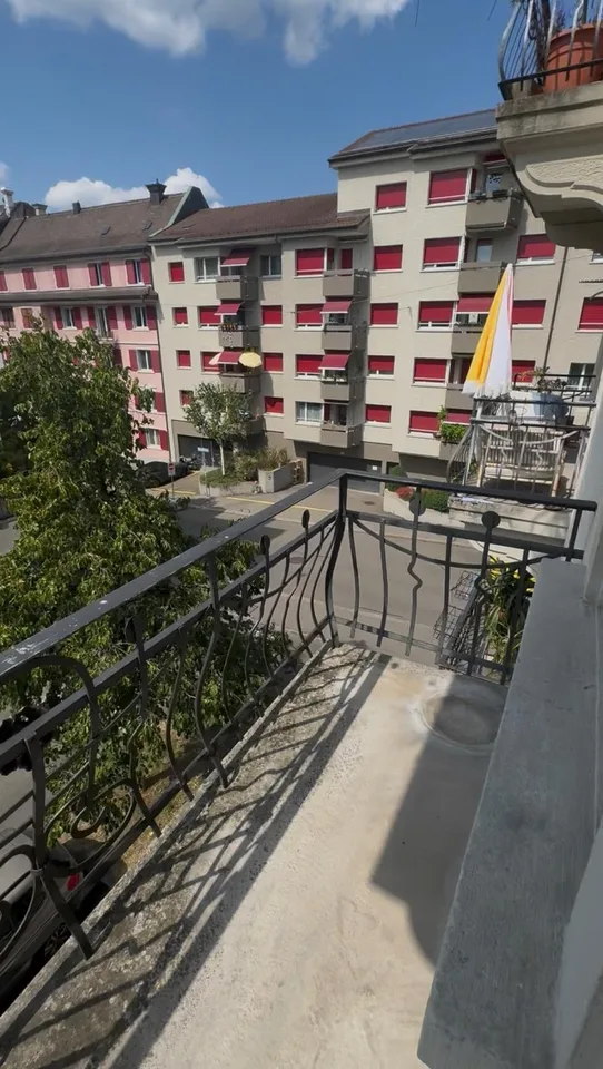 Fully furnished room in Zurich city (Kreis 10) with all bills included + cleaning